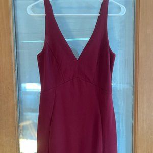 *LIKE NEW* Burgundy Lulu's Fitted V-Neck Maxi Dress